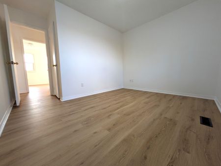 For Lease - 31 Bingham Street Unit# A, Richmond Hill, Ontario - Photo 3