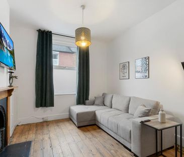 2 bedroom terraced house to rent - Photo 3