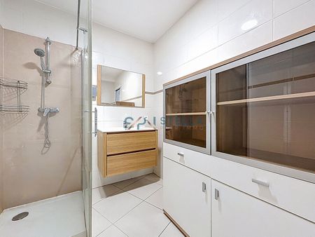 Location Appartement 2 pièces 41m² SARROLA CARCOPINO 20167 - Photo 5