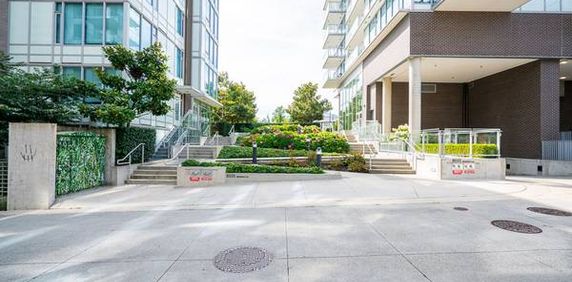 2 BDRM & 2 BATH OPEN CONCEPT CONDO WITH LARGE BALCONY - Photo 2