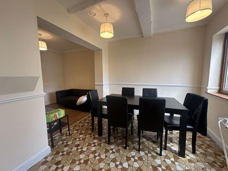 4 bedroom semi-detached house to rent - Photo 2