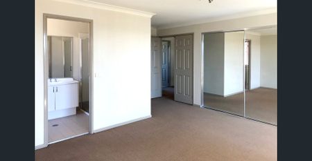 WELL PRESENTED HOME IN KELLYVILLE RIDGE - Photo 4