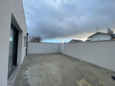 Location Appartement 3 pièces 67m² ST PAUL LES DAX 40990 - Photo 4