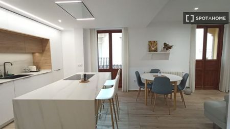 2 room luxury Apartment for rent in Valencia - Photo 5
