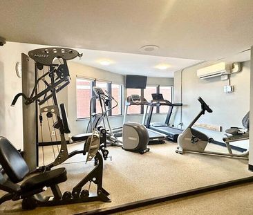 556 Laurier Avenue West Unit 1706 - Photo 4