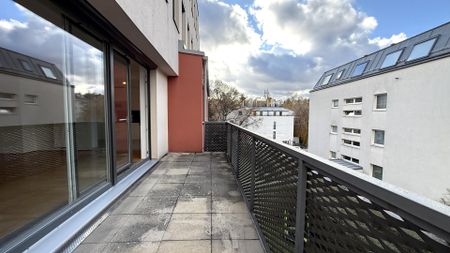 Großzügig geschnittene 4-Zimmer-Wohnung mit 12m² Balkon, 2 Bäder/2WCs - Photo 2