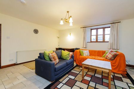 2 bedroom flat to rent - Photo 5