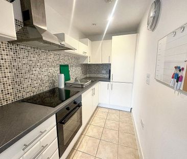 Studio to rent - Photo 2