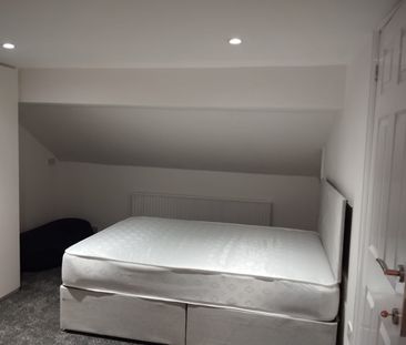 Room in a Shared House, St. Georges Road, IG1 - Photo 5