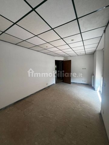 Trilocale viale Don Salvatore Morosini 2, Centro Storico, Genzano di Roma - Photo 3