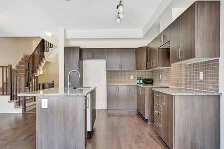 For Lease - 165 Overberg Way, Kanata, Ontario - Photo 4