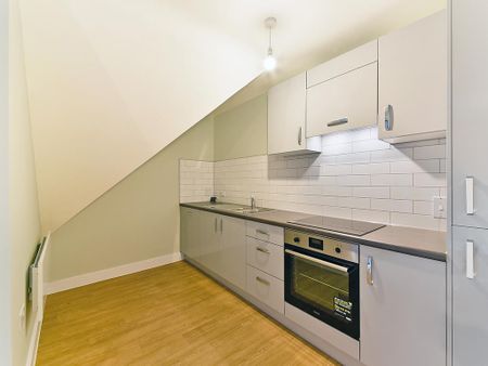 2 bedroom apartment to rent - Photo 5