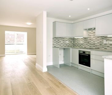 2 bedroom apartment to rent - Photo 2