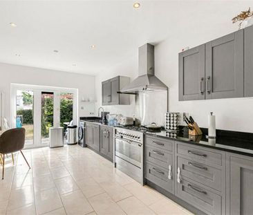 4 bedroom bungalow to rent - Photo 3