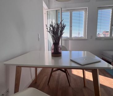 Wohnung Neukölln, 2 Zimmer, 61qm , möbliert, Küche, großer Balkon - Photo 2