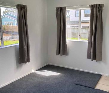 Charming 2BR Flat in Pt Chevalier! - Photo 4