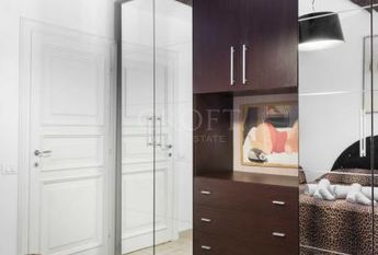 Trastevere: Furnished, modern 2 Bedroom, 2 bath, spacious living room, brgiht, silent, air conditioning. Located in beautiful private complex. #1168