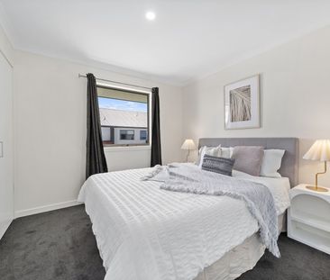 21/8 Henry Kendall Street, Franklin ACT 2913 - Apartment For Rent |... - Photo 3