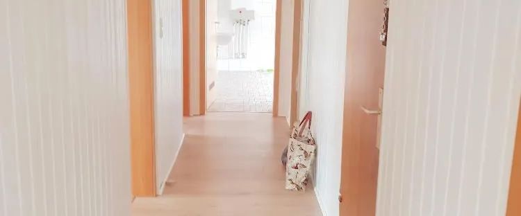 *** Renovierte 3-Zimmer-DG-Whg in der Innenstadt! *** - Photo 1