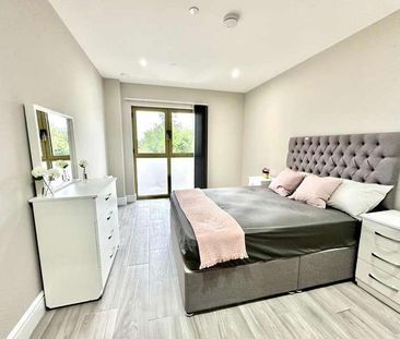 New Build Bedroom, Langley, SL3 - Photo 2