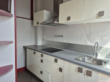 Location Appartement 3 pièces 47m² LILLE 59000 - Photo 2