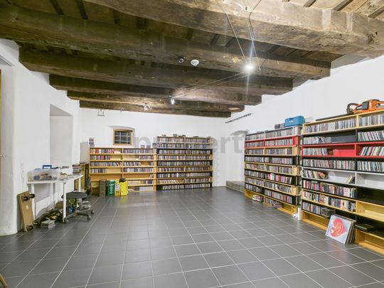 Charmante 4.5-Zimmer-Maisonette-Wohnung im historischen Zehntenhaus Wo Geschichte auf modernen Wohnkomfort trifft - Photo 1