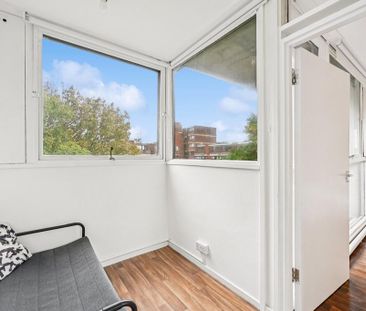 1 bedroom flat to rent - Photo 3