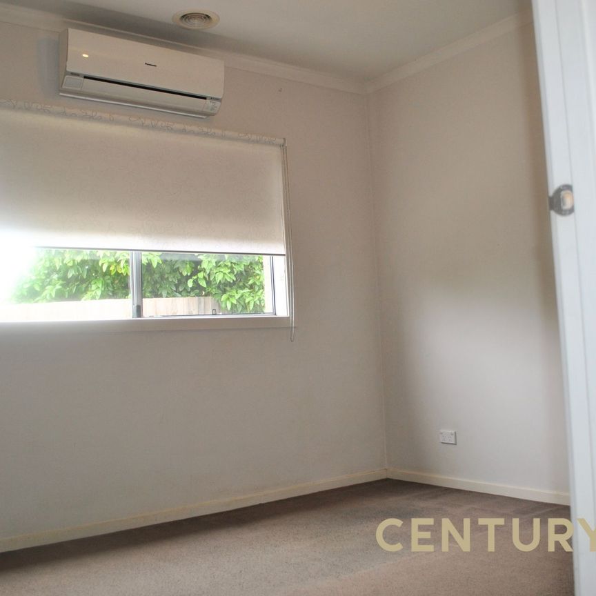 Modern Two-Bedroom Townhouse - Photo 1