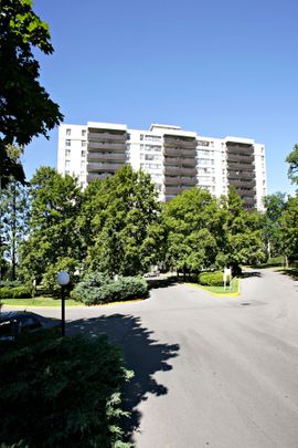 For Lease - 6200 Bathurst Street Unit# 1002, Toronto, Ontario - Photo 1