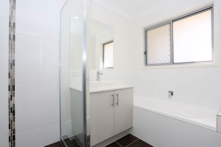 6 Southwood Court, Mango Hill QLD 4509 - House For Rent | Domain - Photo 2