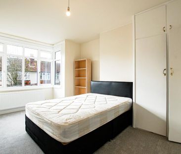 3 bedroom terraced house to rent - Photo 5