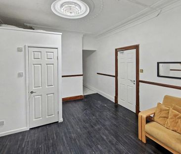 6 bedroom property to rent - Photo 3