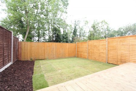 Pinner Road, HA1, Greater London - Photo 4