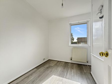 3 bedroom detached house to rent - Photo 4