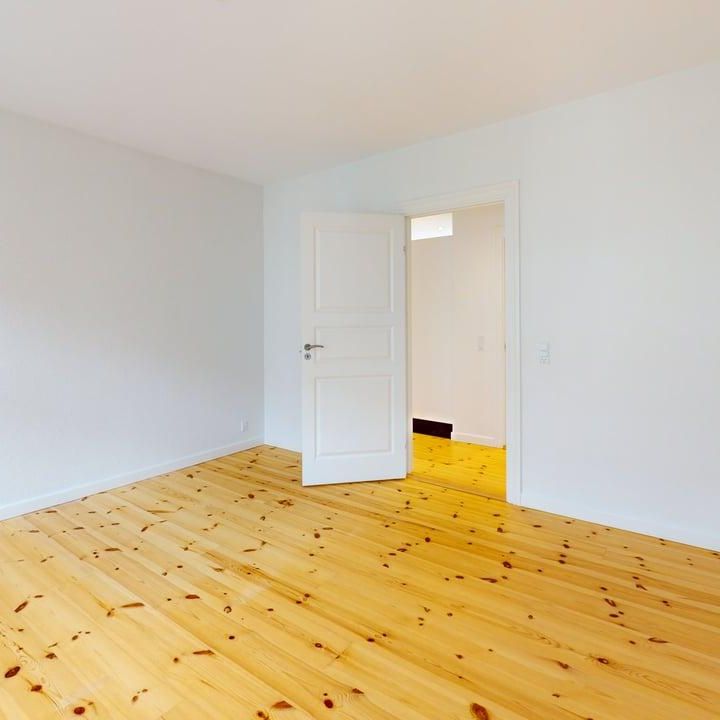 Nyrenoveret lejlighed med masser af plads - Photo 1