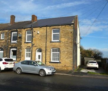 2 bedroom end of terrace house to rent - Photo 2