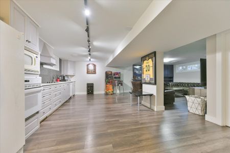 For Lease - 130 Princess Anne Crescent Unit# Bsmt, Toronto, Ontario - Photo 5