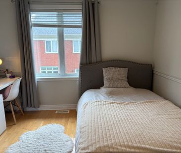 Montréal (Saint-Laurent) (Nouveau Saint-Laurent/Bois-Franc) - Photo 2
