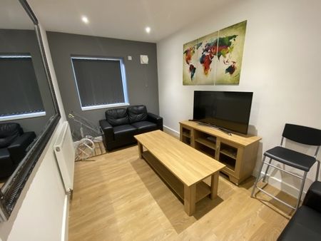 4 Bed - Flat 3, 35 Braunstone Gate, Leicester, - Photo 4