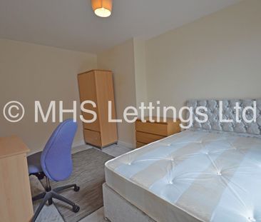 2 Bedroom Mid Terraced House for rent in Autumn Grove - Photo 6