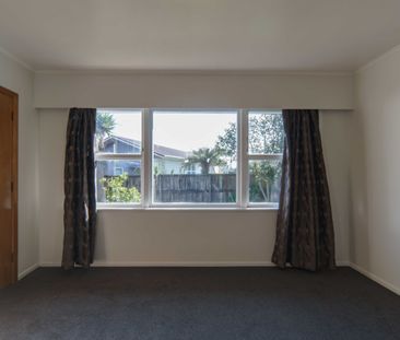 Family Home in Saint Andrews - Photo 2