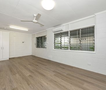 2/8 Primrose Street, North Ward. - Photo 4