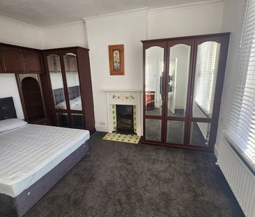 Room in a Shared House, Whitehall Road, BS5 - Photo 4