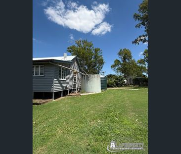 COTTAGE OVERLOOKING FOREST HILL FARMLAND - Photo 6
