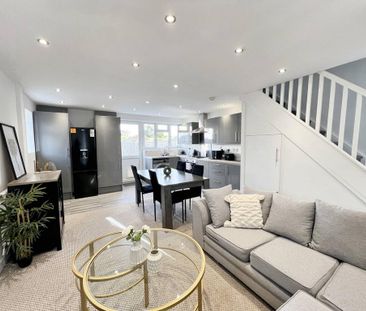 2 bedroom terraced house to rent - Photo 1