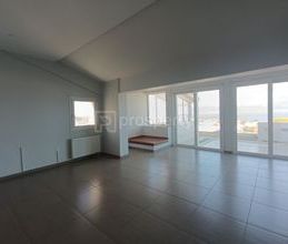 Μεζονέτα για ενοικίαση - Ρίο, - Photo 1