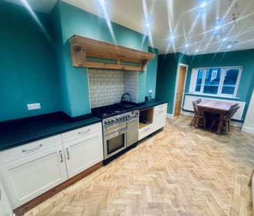 Main Street - Photo 5