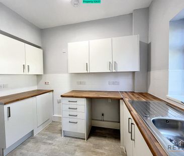 3 bedroom terraced house to rent - Photo 6