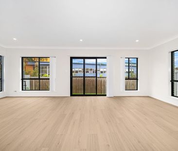 BRAND NEW CONTEMPORARY HOME - MODERN LIVING & EFFORTLESS COMFORT - Photo 4