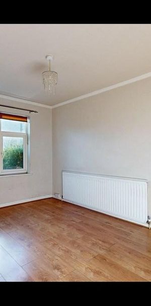 2 bedroom maisonette to rent - Photo 1